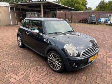 Mini (r56) 1.4 95pk 2008 Zwart beschikbaar voor biedingen