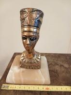 Buste koper brons? op marmer Egyptische koningin nefertiti, Ophalen