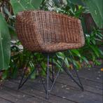 Rieten stoel / rotan fauteuil - donkerbruin, Huis en Inrichting, Stoelen, Ophalen, Zo goed als nieuw, Bruin, Eén