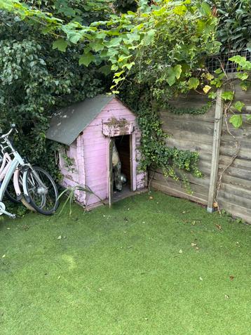 Tuinhuisje kinderen beschikbaar voor biedingen