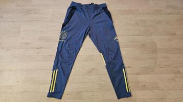 Ajax Trainingsbroek! Seizoen 24/25! Mt L! Sponsor! beschikbaar voor biedingen