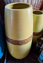 2 mooie bloempotten,   40 en 51 cm, Ophalen