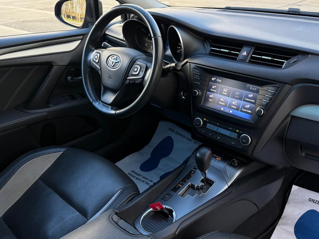 Toyota Avensis Touring Sports 1.8 VVT-i Executive - AUTOMAAT, Auto's, Toyota, 4 cilinders, USB, Zwart, Leder