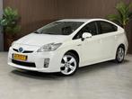 Toyota Prius 1.8 Dynamic, Auto's, Gebruikt, 4 cilinders, Wit, Bedrijf