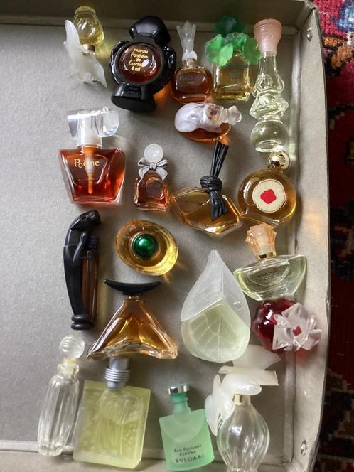 Parfum mini, Verzamelen, Parfumverzamelingen, Zo goed als nieuw, Ophalen of Verzenden