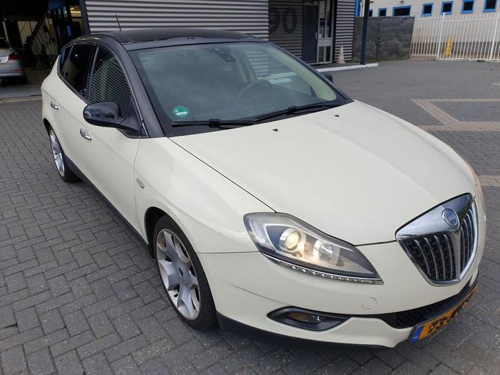 Lancia Delta 1.4-16V Platino, Auto's, Lancia, Bedrijf, Te koop, Delta, ABS, Airbags, Airconditioning, Bluetooth, Bochtverlichting