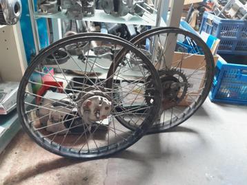 Puch Maxi Nostalgie wielenset beschikbaar voor biedingen