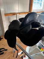 Custom wolfgang omnia 18 inch, Dieren en Toebehoren, Paarden en Pony's | Zadels, Ophalen, Gebruikt, Dressuur