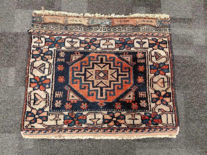 Oosters tapijt, Beloutch loper lxb = 60x50 cm., Antiek en Kunst, Antiek | Kleden en Textiel, Verzenden