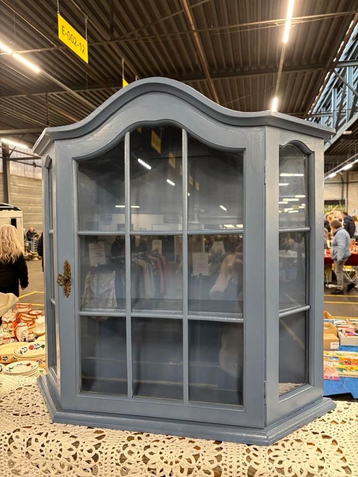 Antiek blauw servieskastje, Huis en Inrichting, Kasten | Vitrinekasten, Gebruikt, Minder dan 100 cm, Minder dan 50 cm, 25 tot 50 cm