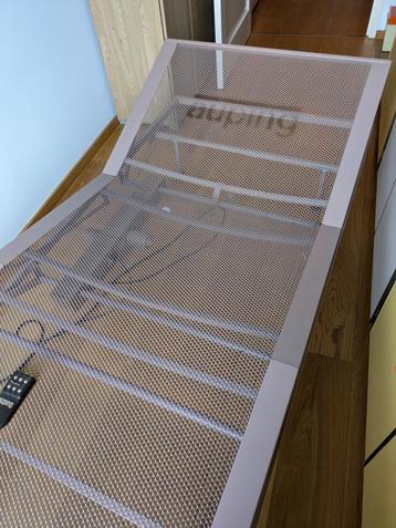 Auping 1-persoons bed (elektrisch verstelbaar) beschikbaar voor biedingen