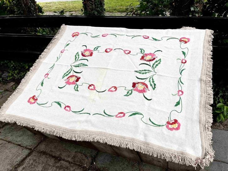 Tafelkleed 150/124, Huis en Inrichting, Stoffering | Tapijten en Kleden, Gebruikt, 150 tot 200 cm, 100 tot 150 cm, Rechthoekig
