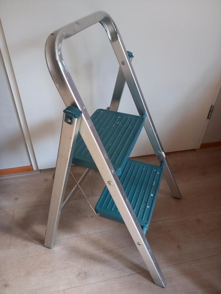 Altrex Giant Huishoudtrap - Stevig en Betrouwbaar, Doe-het-zelf en Verbouw, Ladders en Trappen, Gebruikt, Trap, Minder dan 2 meter