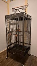 Papegaaienkooi in een nieuwe staat, Dieren en Toebehoren, Ophalen, Zo goed als nieuw, Metaal, Vogelkooi