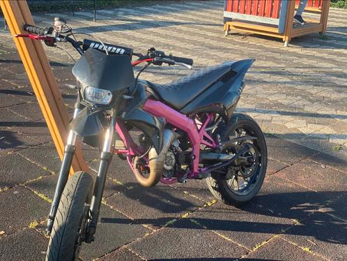 Derbi senda sm brom zonder wok, Fietsen en Brommers, Brommers | Crossbrommers, Zo goed als nieuw, Derbi, Ophalen