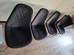 4x Zwarte Velvet Stoelen met Gouden Poten, Huis en Inrichting, Stoelen, Ophalen, Zwart, Zo goed als nieuw, Metaal