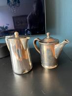 2 hotel zilveren koffie schenk kannen engels, Ophalen of Verzenden