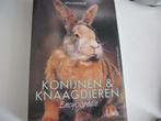 2 boeken over konijnen, Boeken, Gelezen, Ophalen of Verzenden