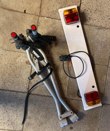 Fietsenrekje met nummerplaatverlichting beschikbaar voor biedingen