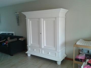 Buffetkasten, broodkasten, kamerkast brocante vintage kasten beschikbaar voor biedingen