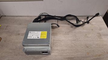 computer voeding 700 Watt Delta Electronics beschikbaar voor biedingen