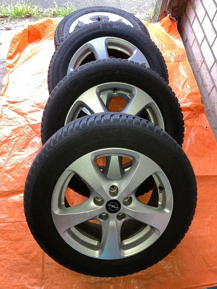 Lichtmetalen Velgen BORBET met Michelin Winterbanden, Auto-onderdelen, Banden en Velgen, Banden en Velgen, Winterbanden, 16 inch