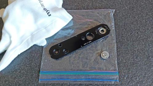 Nikon F2 part base plate/bottom plate, near mint (9+), Audio, Tv en Foto, Fotocamera's Analoog, Zo goed als nieuw, Spiegelreflex