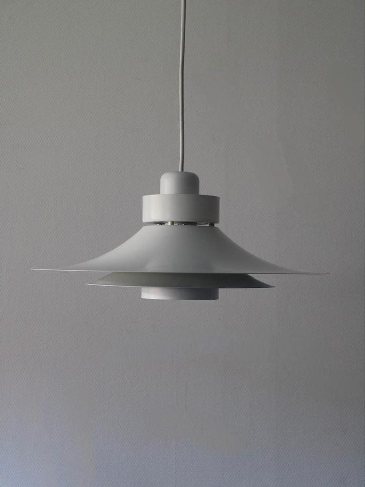Vintage Deense hanglamp door Horn, model 755, Huis en Inrichting, Lampen | Hanglampen, Zo goed als nieuw, Minder dan 50 cm, Metaal