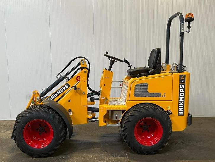 Knikmops 140, Zakelijke goederen, Machines en Bouw | Kranen en Graafmachines, Wiellader of Shovel, Ophalen