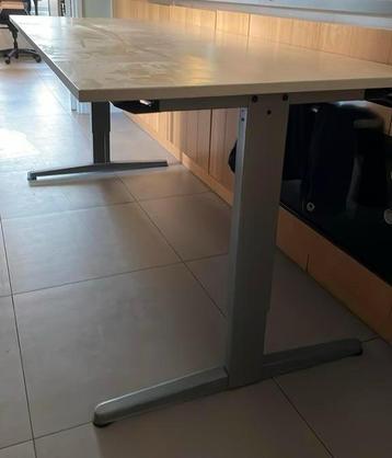Gratis bureau - 180x80x80