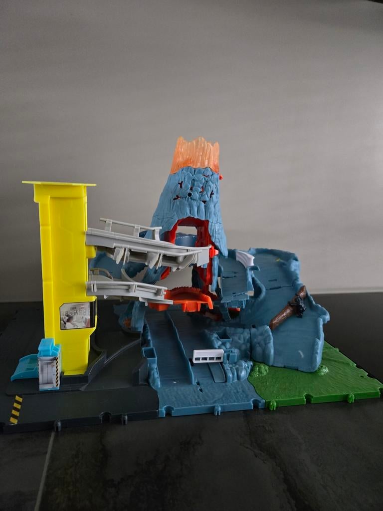 Matchbox speelgoed garage, Ophalen, Zo goed als nieuw
