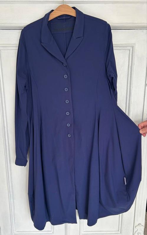 Prachtige ja’s Rundholz nieuw maat XL valt royaal, Kleding | Dames, Jassen | Zomer, Nieuw, Maat 46/48 (XL) of groter, Paars, Ophalen of Verzenden
