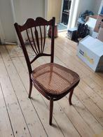 Antieke stoelen rieten zitting, Ophalen