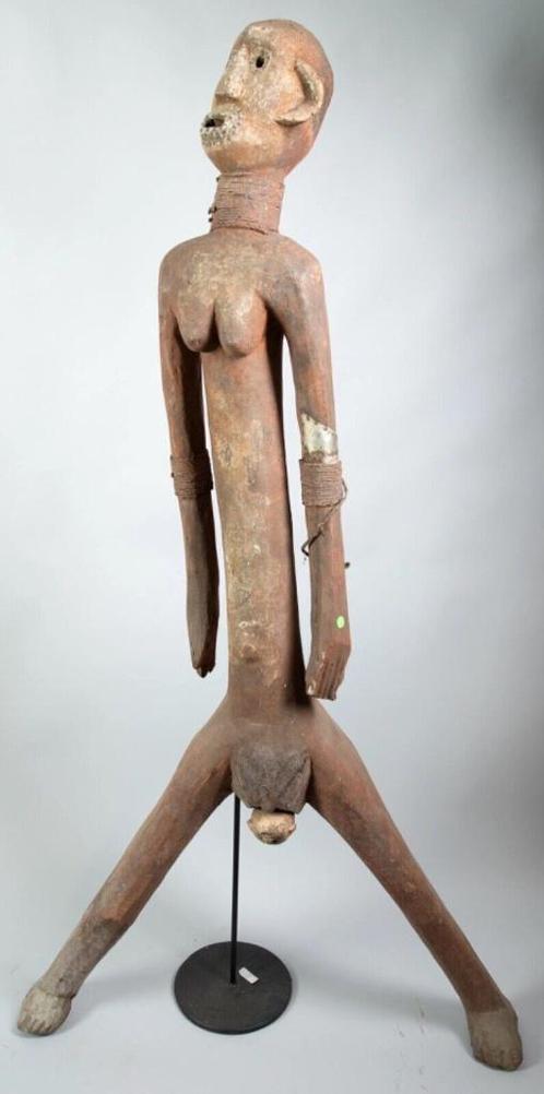 241008 Groot Afrikaans SUKUMA geboorte beeld uit Tanzania, Antiek en Kunst, Kunst | Beelden en Houtsnijwerken, Ophalen of Verzenden