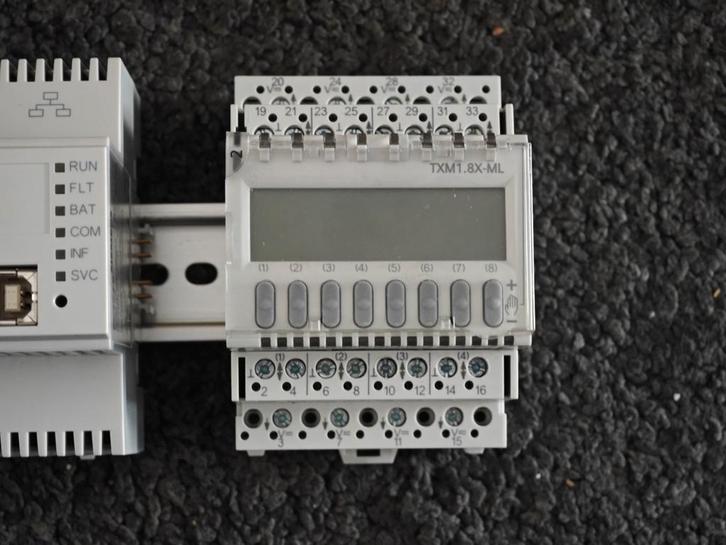 Siemens TXM1.8X-ML Super Universal IO Module, Hobby en Vrije tijd, Elektronica-componenten, Gebruikt, Ophalen of Verzenden