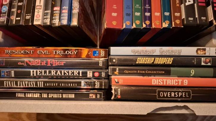 30 Dvd's, 20 films en 10 Series., Cd's en Dvd's, Dvd's | Overige Dvd's, Zo goed als nieuw, Alle leeftijden, Ophalen of Verzenden