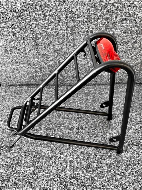 Bagagedrager Max. 25 kg – Incl. Achterlicht, Fietsen en Brommers, Fietsaccessoires | Bagagedragers, Ophalen