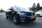 Volkswagen T-ROC 1.5 TSI SPORT BNS RLINE  150 PK   AUTOMAAT, 1254 kg, Euro 6, 4 cilinders, Zwart