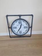 Industriële Wandklok Waterleiding Design 40x40, Huis en Inrichting, Woonaccessoires | Klokken, Ophalen of Verzenden, Nieuw, Analoog