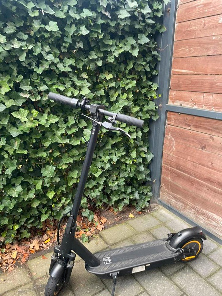 Elektrische step te koop, Fietsen en Brommers, Steps, Zo goed als nieuw, Elektrische step (E-scooter), Ophalen of Verzenden
