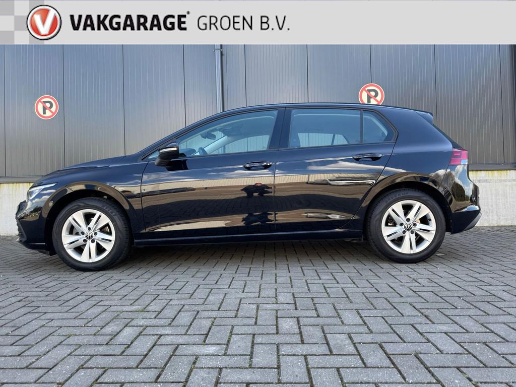 Volkswagen Golf 1.0 TSI Life Business / clima / adapt. cruis, Voorwielaandrijving, Stof, Gebruikt, Zwart