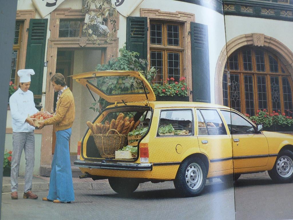 Opel Rekord Caravan folder 1981 Nederlands, Ophalen of Verzenden, Zo goed als nieuw, Opel