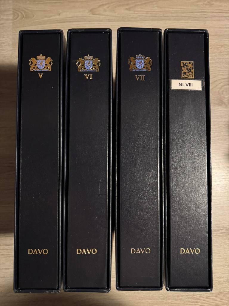 Nederland 2000-2024 compleet Davo LX albums nominaal €2786, Postzegels en Munten, Ophalen of Verzenden, Nederland