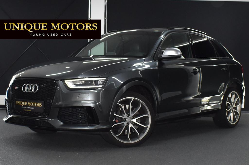 Audi RS Q3 2.5 TFSI quattro 310pk | BOSE | PDC | LEDER | NAV, Auto's, Audi, Automaat, Gebruikt, Zwart, Vierwielaandrijving