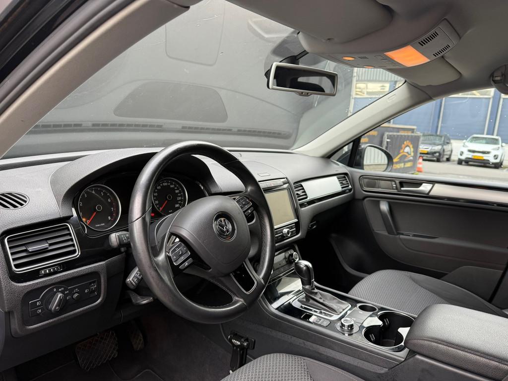 Volkswagen Touareg 3.6 FSI Automaat Sensoren Trekhaak, Auto's, Volkswagen, Automaat, Euro 5, Stof, Gebruikt
