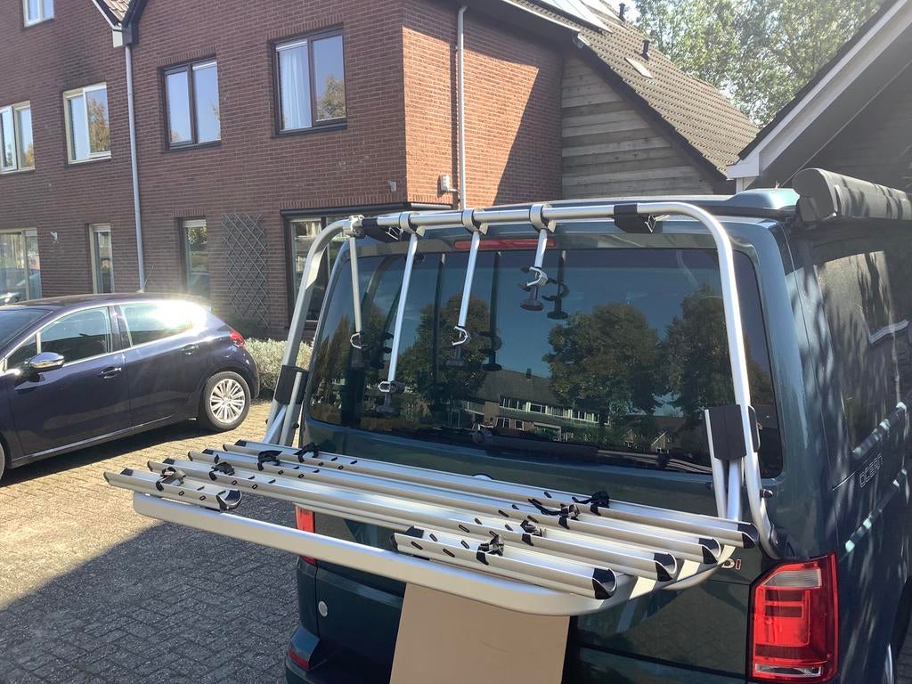 Originele Volkswagen fietsendrager voor achterklep 4 fietsen, 3 fietsen of meer, Gebruikt, Elektrische fiets, Achterklepdrager