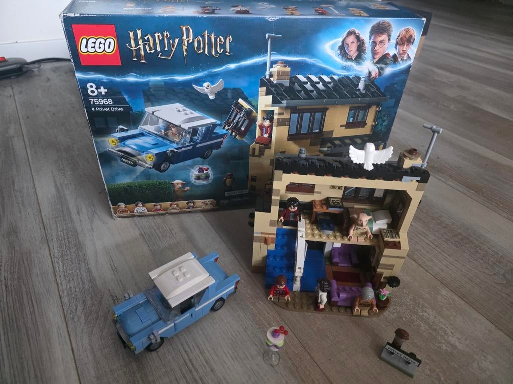 Lego Harry Potter 75968 4 Privat Drive en 76382 Hogwarts Mom, Ophalen of Verzenden, Zo goed als nieuw, Complete set, Lego