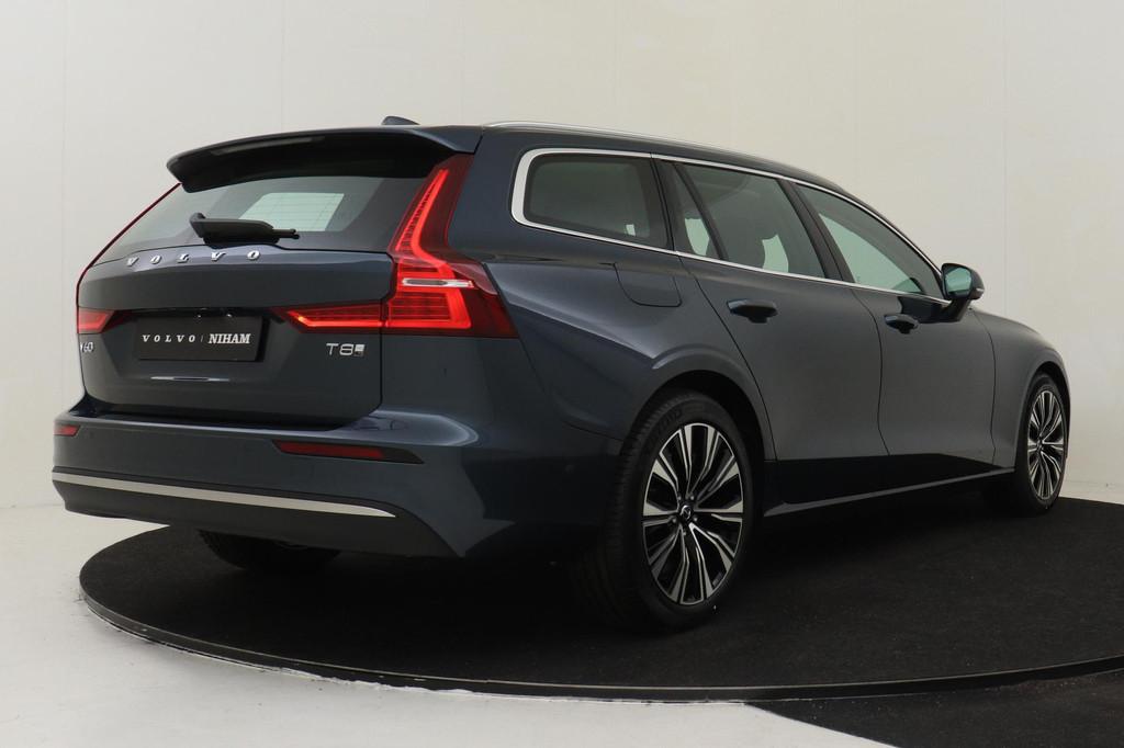 Volvo V60 T8 PLUG-IN HYBRID AWD PLUS PERFORMANCE ED. BRIGHT, Auto's, Automaat, 12 maanden, Euro 6, 4 cilinders