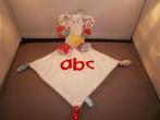 Tiamo olifant doekje abc met piep in buik gekleurd, Kinderen en Baby's, Speelgoed | Knuffels en Pluche, Ophalen of Verzenden, Zo goed als nieuw