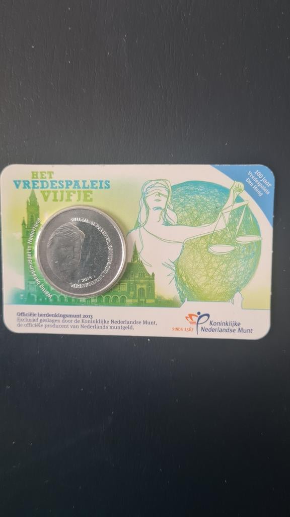 Het Vredespaleis Vijfje - Zwaar Verzilverde €5,- munt, Ophalen of Verzenden, Koningin Beatrix, Euro's, Losse munt
